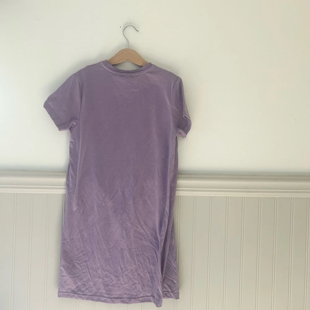 Disney Minnie Mouse Girls 9-10 Lavender Purple Graphic Nightgown - Picture 4 of 4